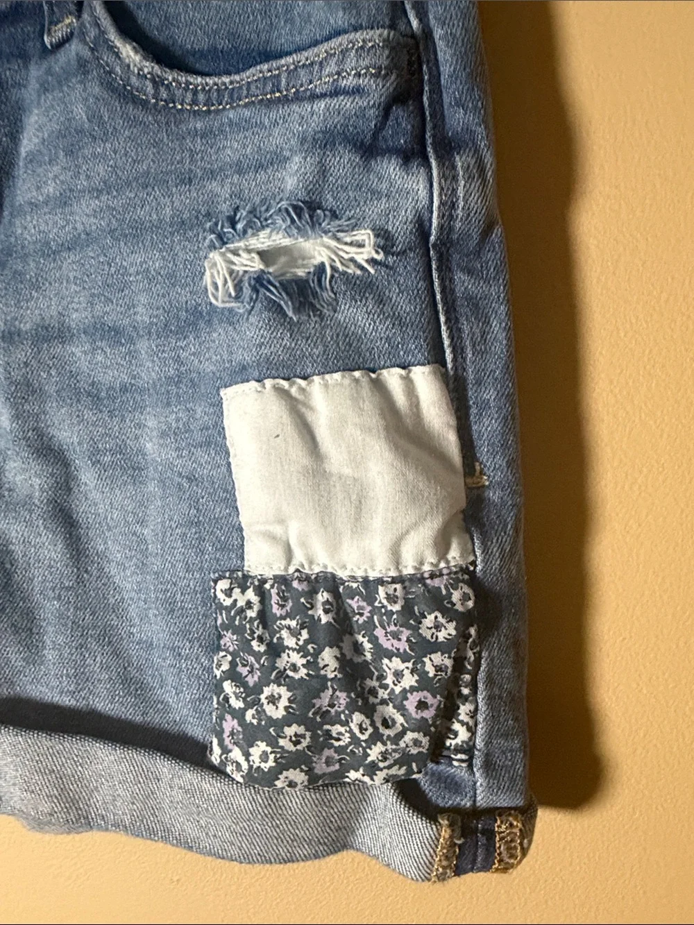 Arizona Jean Company Light Blue Distressed Denim Shorts with Patchwork Sz 3
